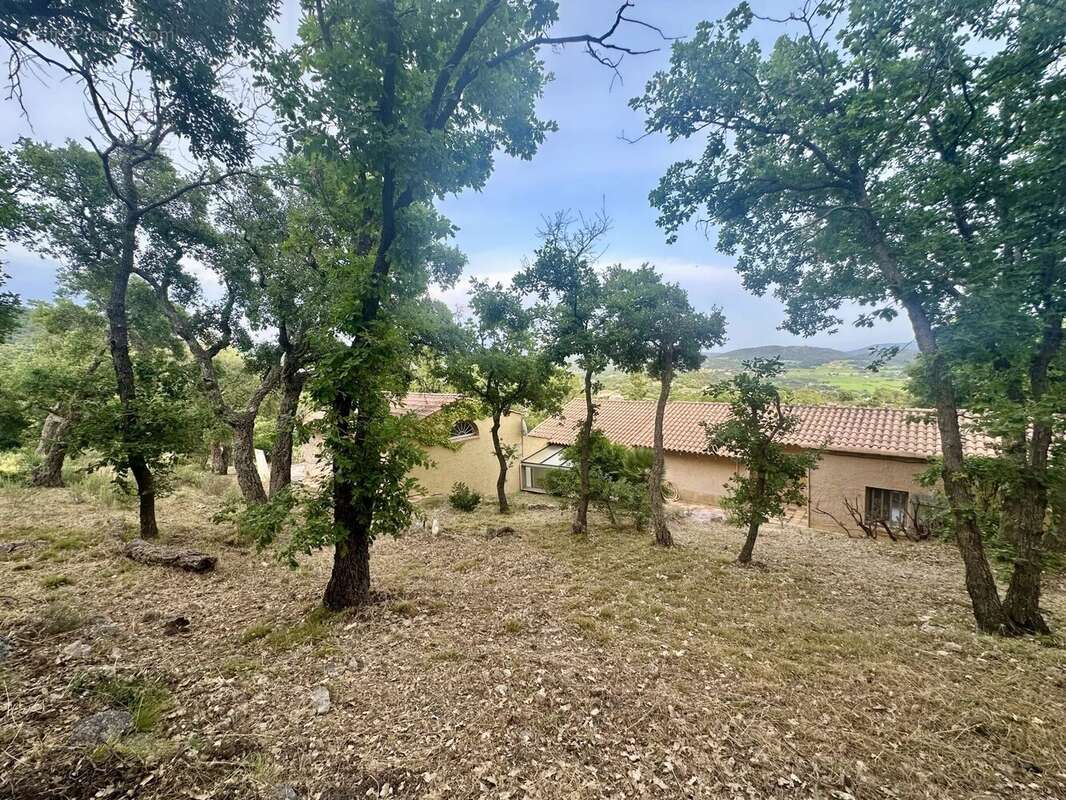 Maison à PLAN-DE-LA-TOUR