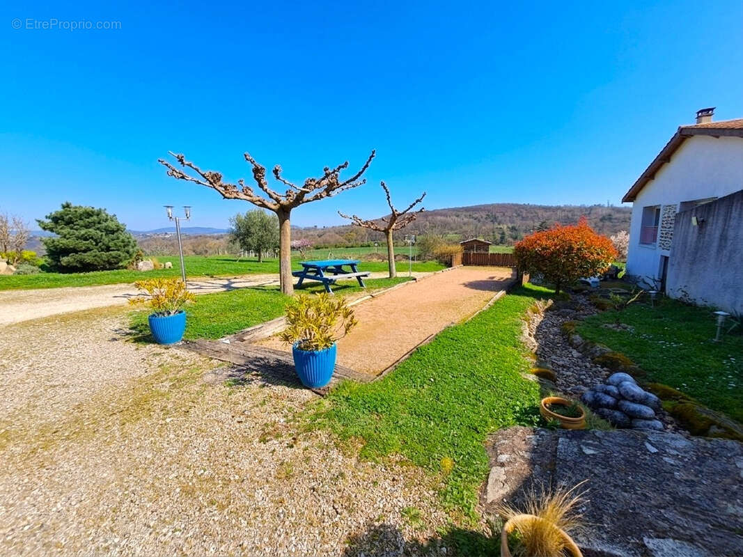 Maison à SAINT-JEAN-DE-TOUSLAS