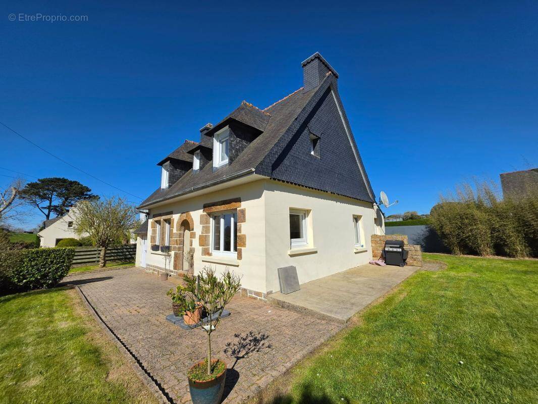 Maison à PLEUMEUR-BODOU