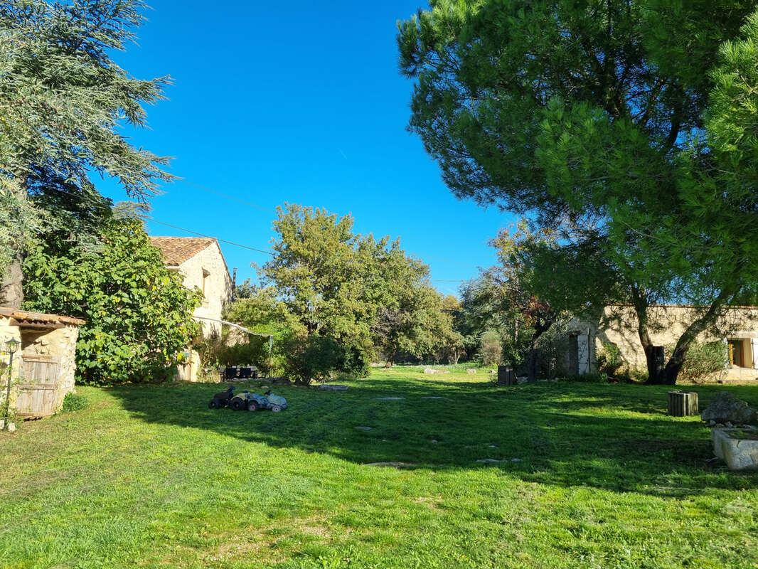 Maison à QUINSON