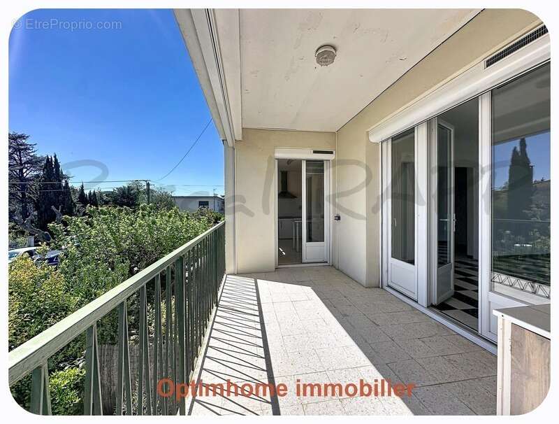 Appartement à SAUVIAN