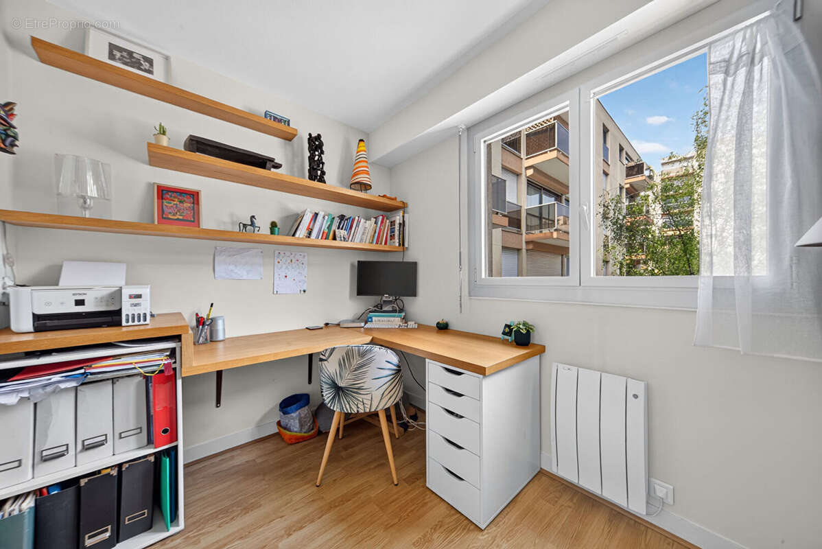 Appartement à PARIS-20E