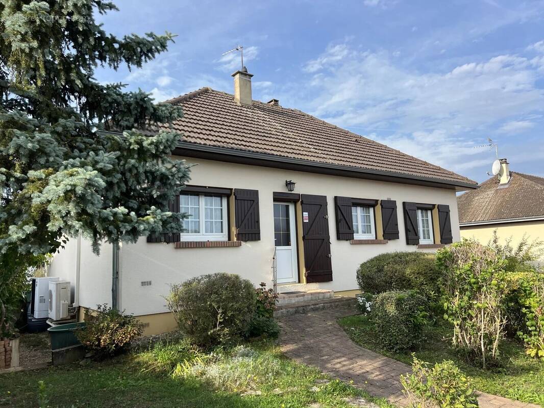 Maison à SAINT-GEORGES-SUR-BAULCHE