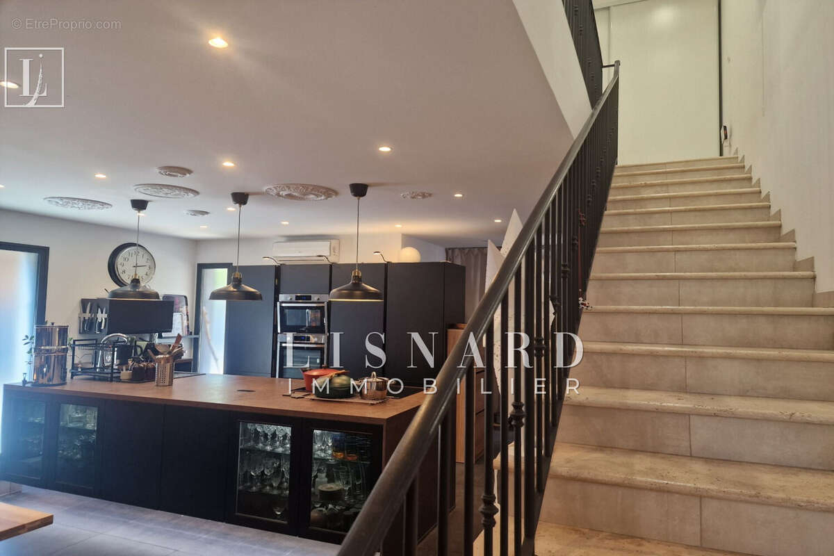 Maison 130 m² à Vallauris  - photo 8
