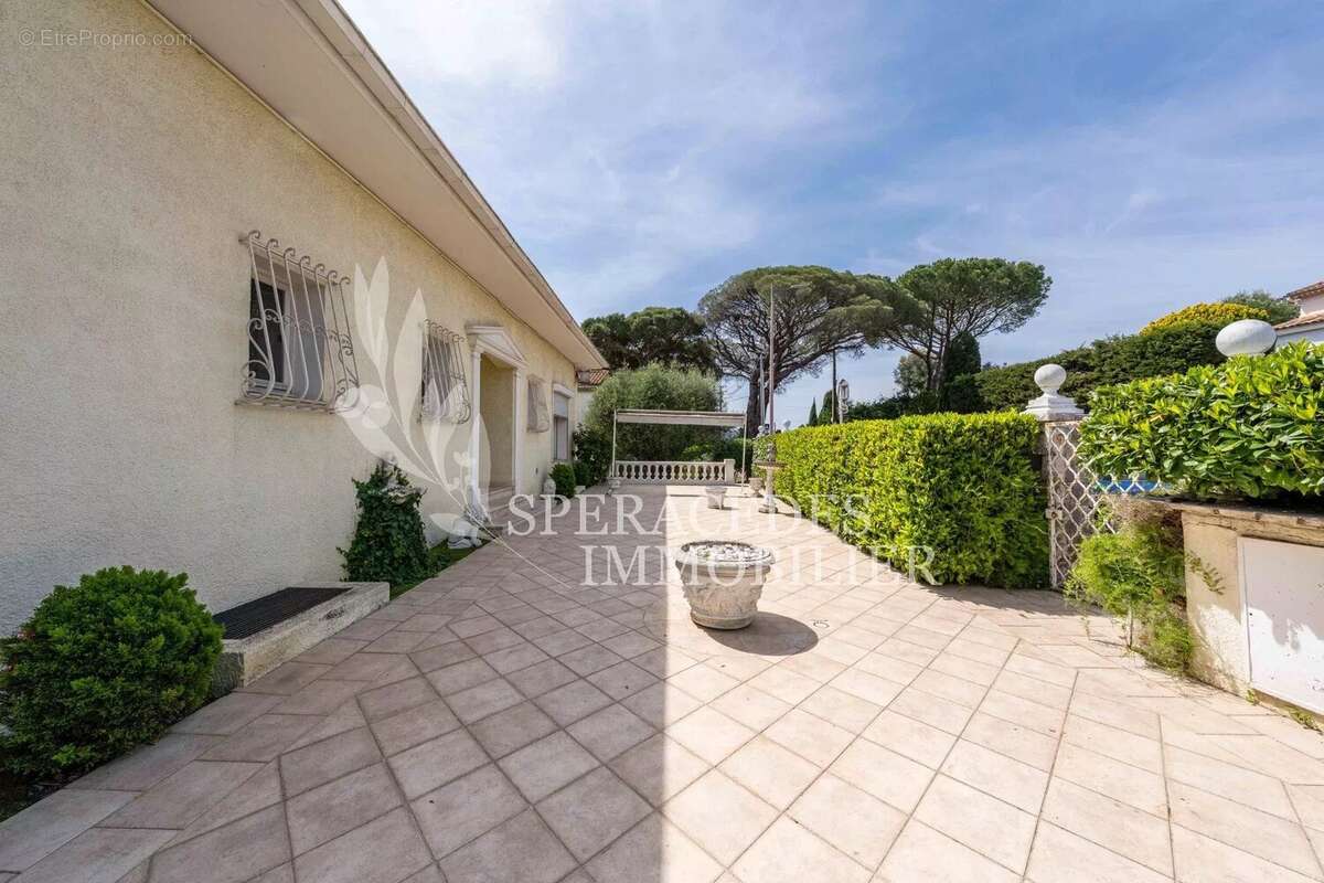 Maison à CANNES