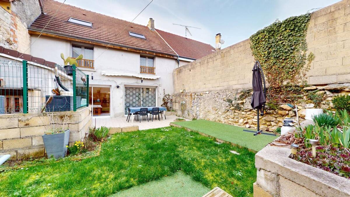 Maison à VILLERS-MARMERY