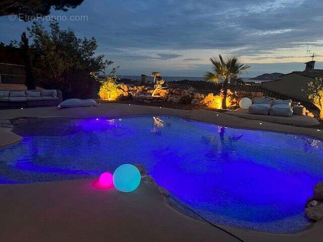 Maison à LA ROQUETTE-SUR-SIAGNE