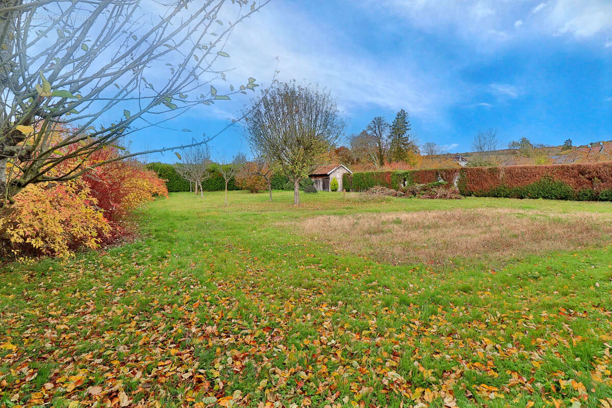Maison à AIX-EN-OTHE