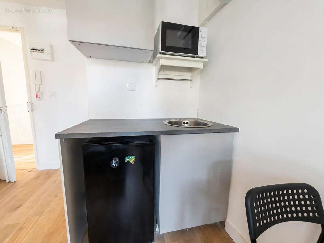 NICE CENTRE - Rue Assalit - 279 000 € HCV - Investissement double loyers - 7,31%brut - photo 3