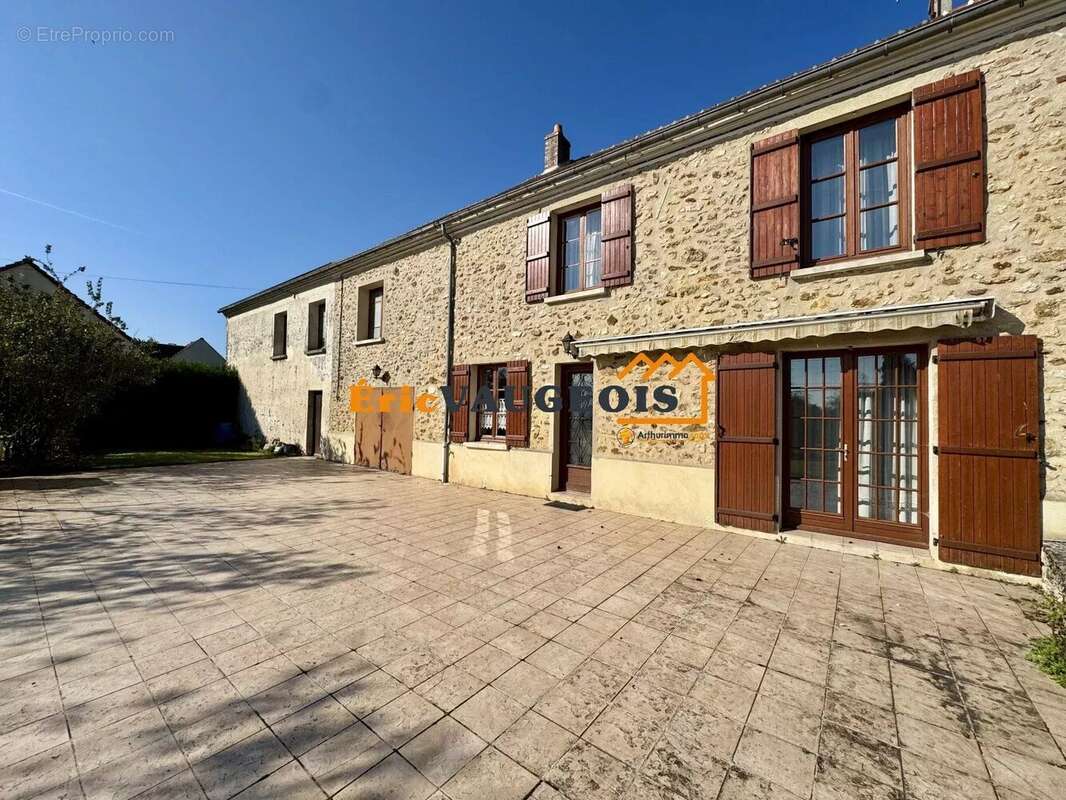 Maison à COULOMMIERS