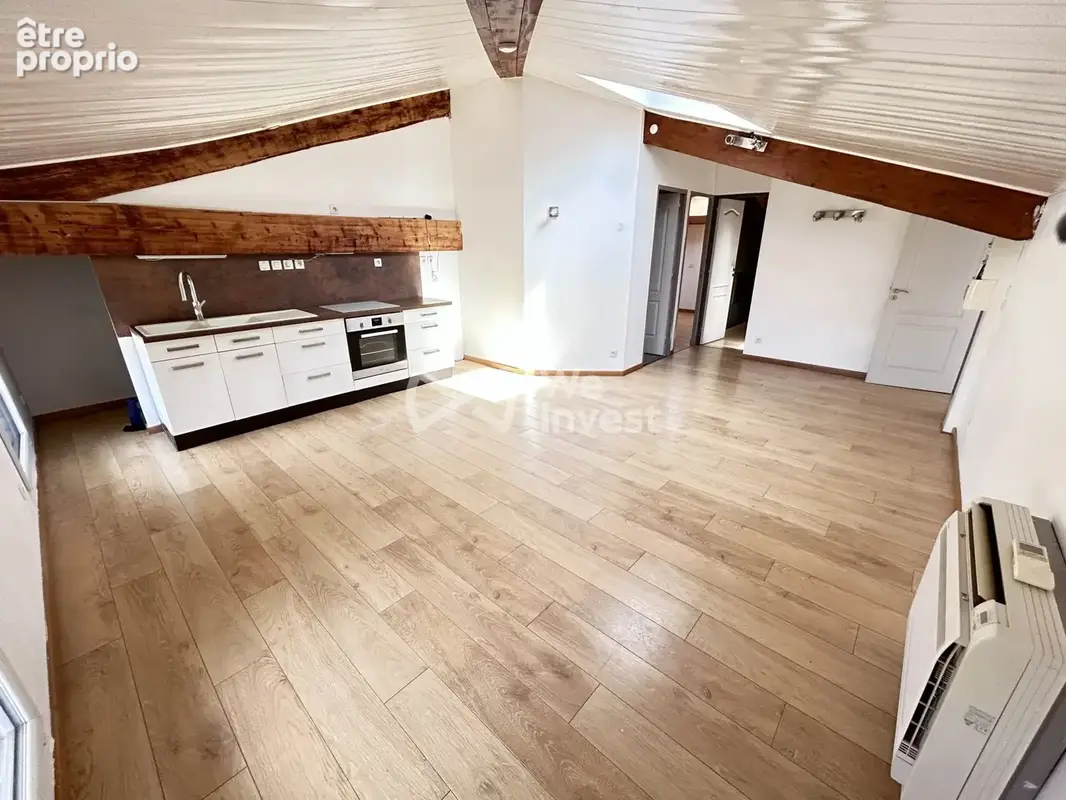 Appartement à LIVRON-SUR-DROME