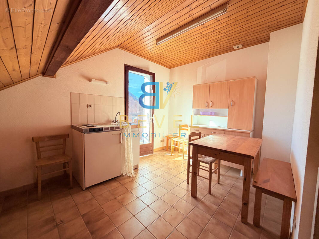Appartement à ALBIEZ-MONTROND