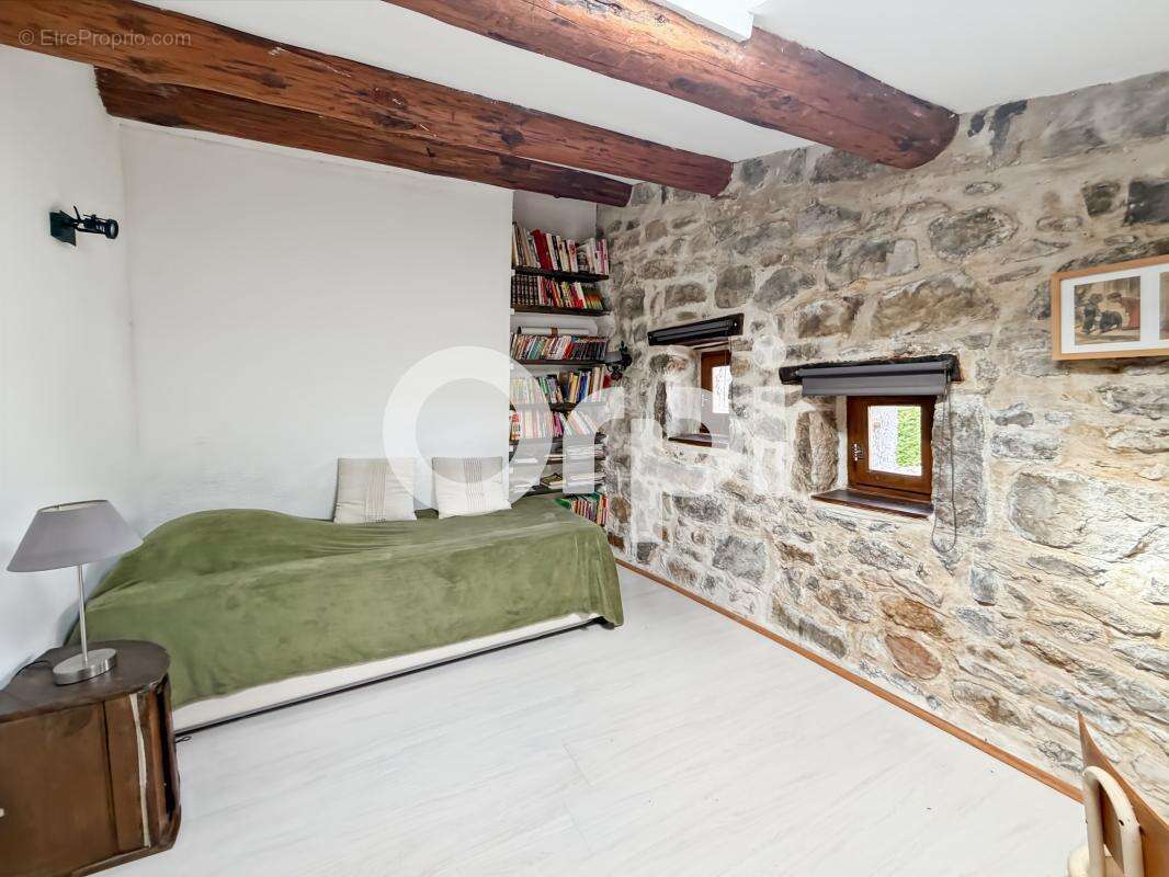 Maison à RUOMS