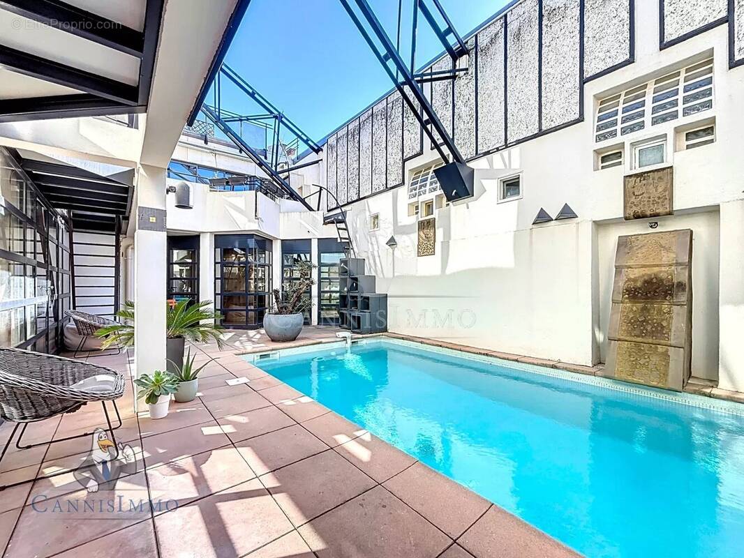 Appartement à CANNES