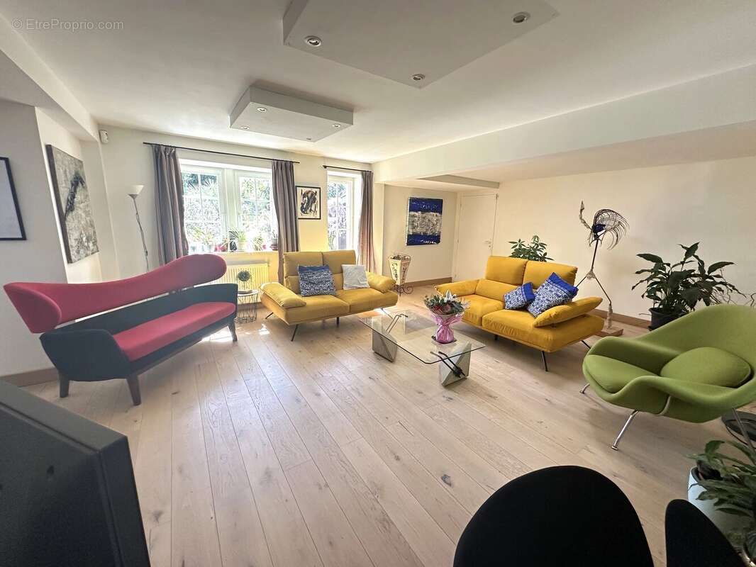 Ensemble de charme avec deux maison en pierre, dépendances, piscine, près de Duras et Monségur - photo 3