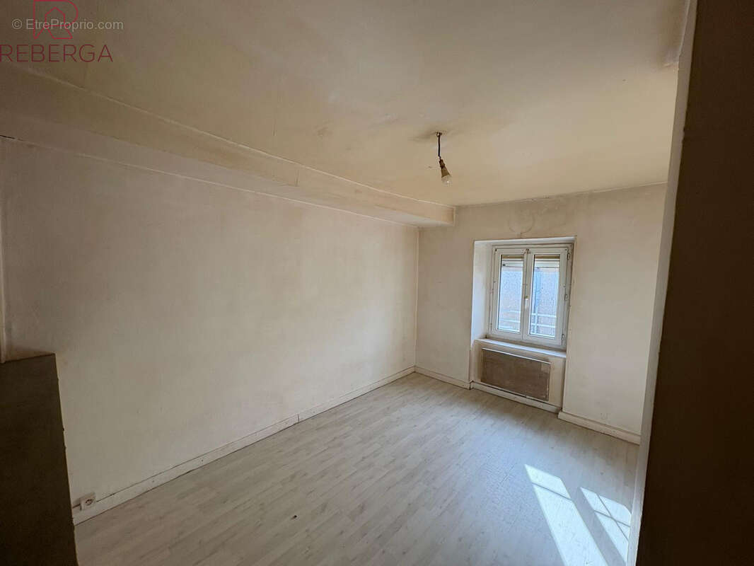 Appartement à SAINT-AMANS-SOULT