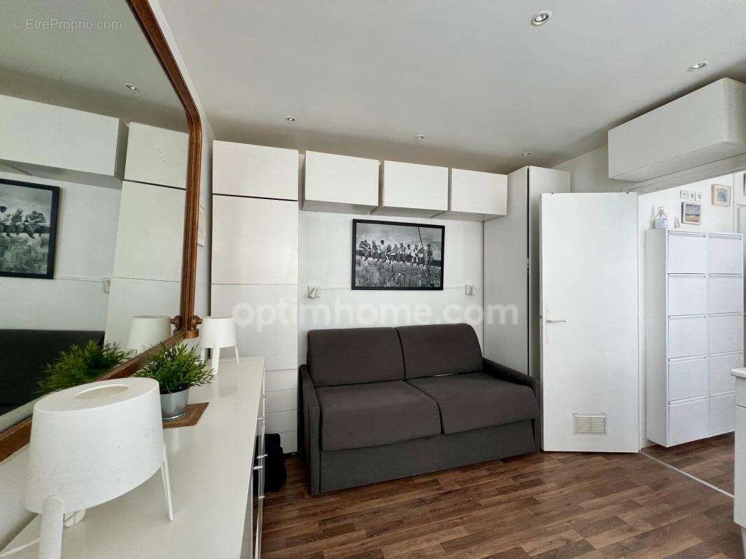 Investissement Bord de Mer : 2 pièces Rue des Bains à deux pas de la plage de Trouville - photo 2
