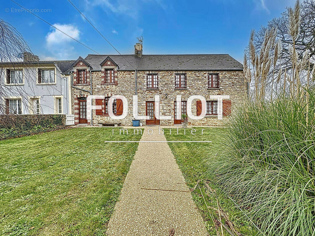 Maison à LA HAYE-D&#039;ECTOT