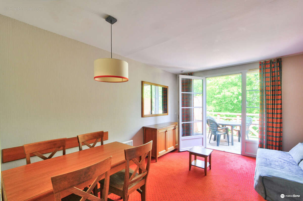 ensemble séjour gauche - Appartement à MONFLANQUIN