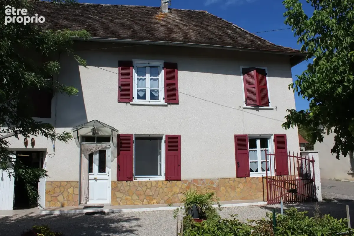 Maison à MORESTEL