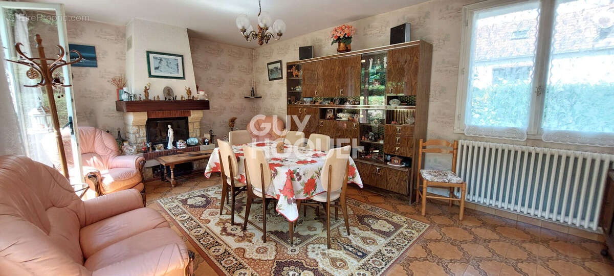 Maison à MEZIERES-SUR-SEINE