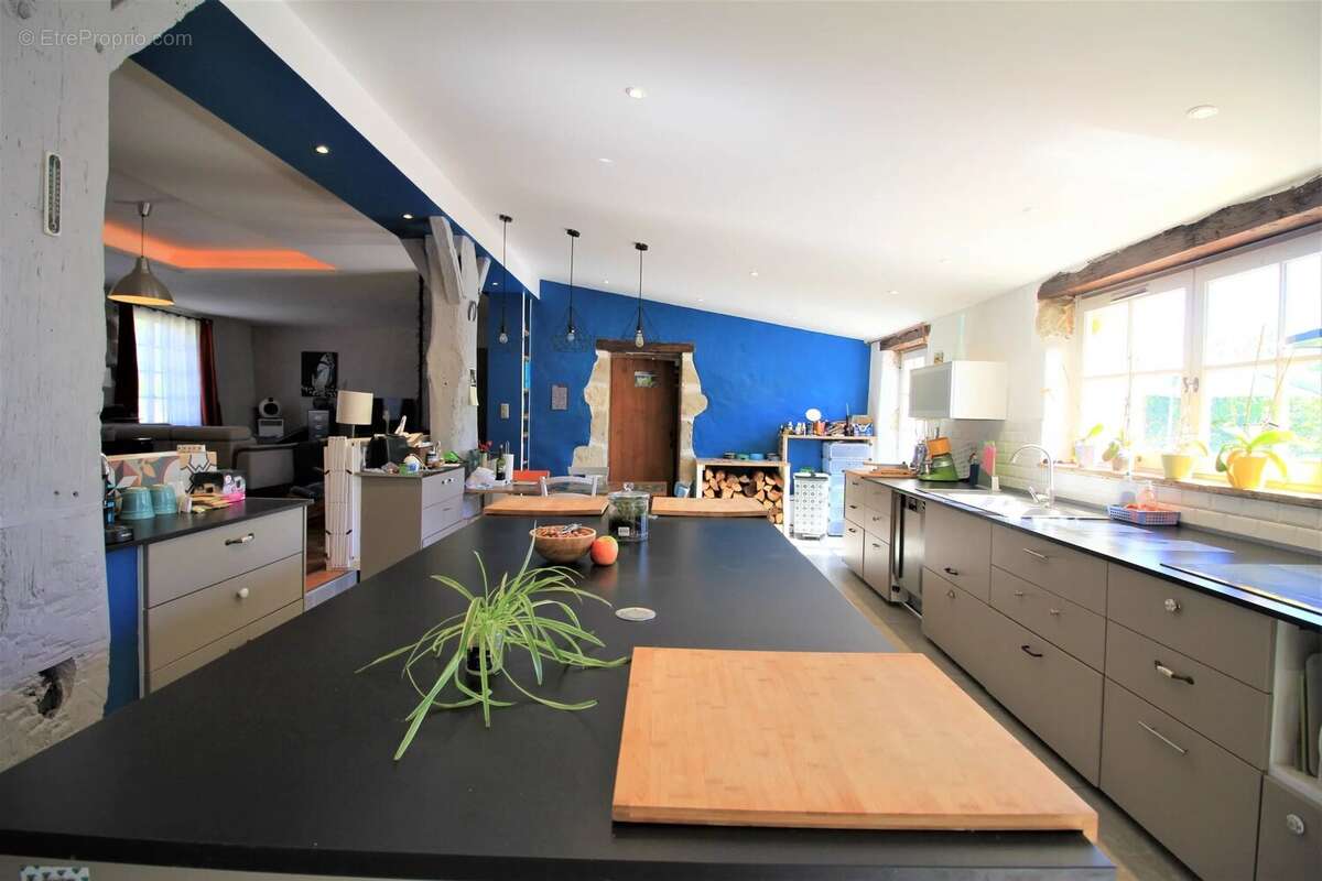 Magnifique manoir en position dominante avec piscine - photo 7