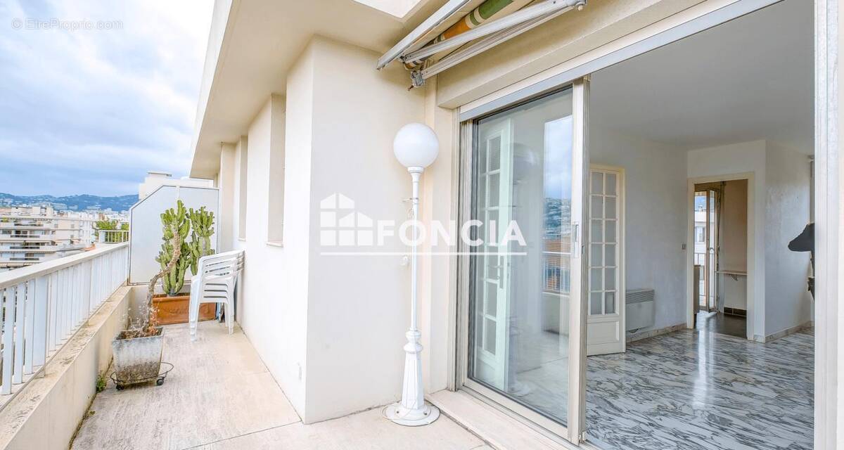 Appartement à NICE