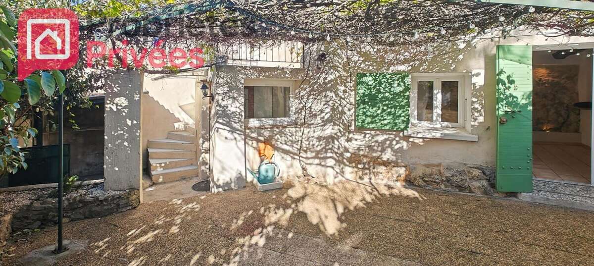 Maison à EYGUIERES