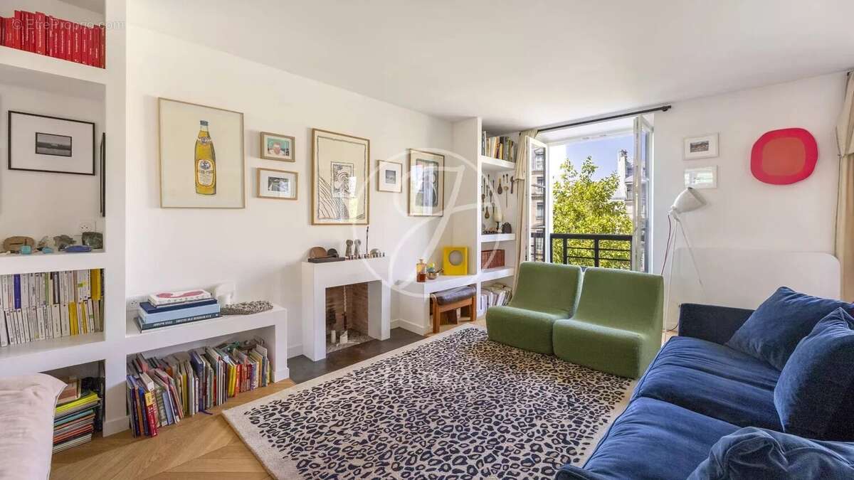 Appartement à PARIS-3E