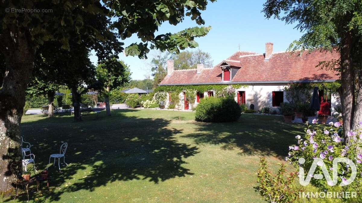 Photo 3 - Maison à SAINT-MARTIN-LE-BEAU