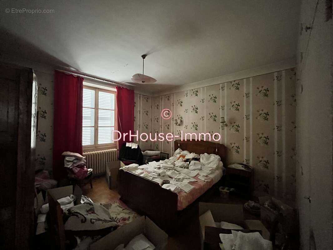 Maison à NEUVY-SAINT-SEPULCHRE