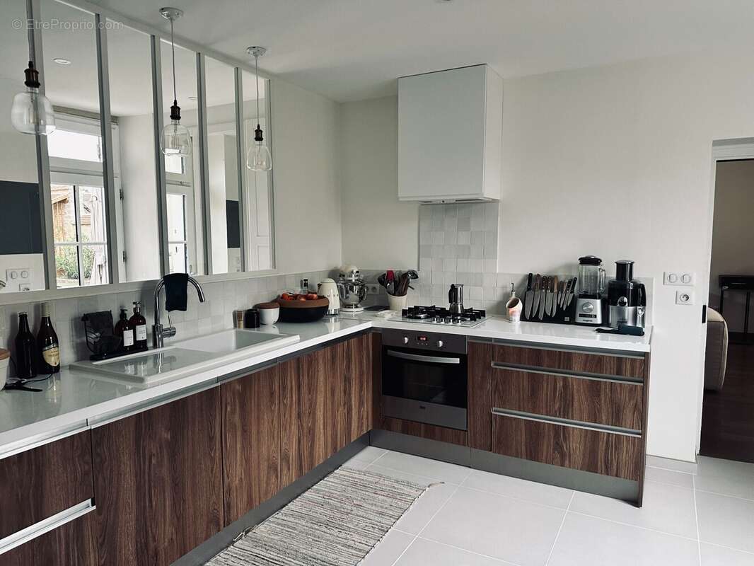 Maison à LA CHAPELLE-LA-REINE