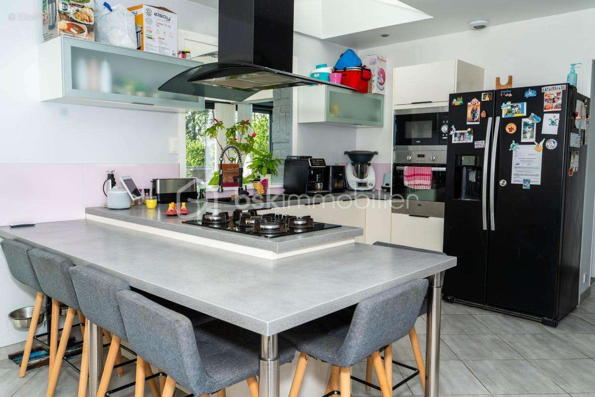 Maison à VILLENEUVE-LES-BORDES