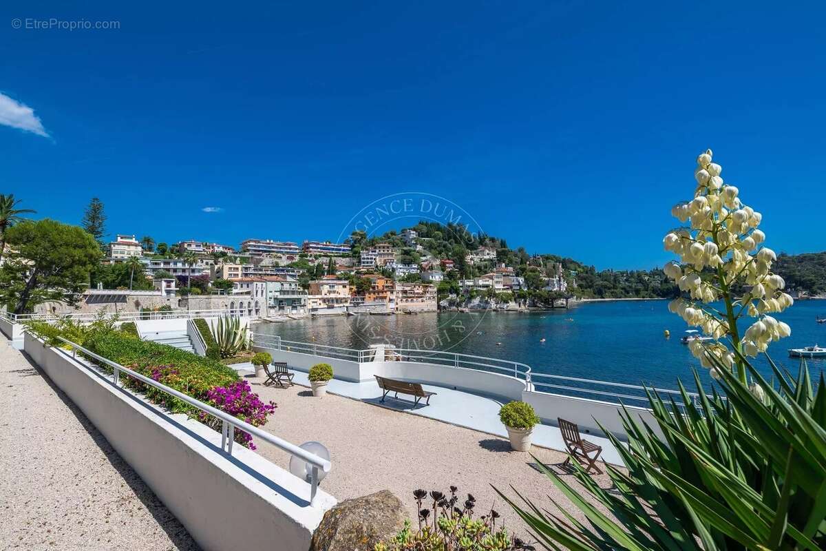 Appartement à VILLEFRANCHE-SUR-MER