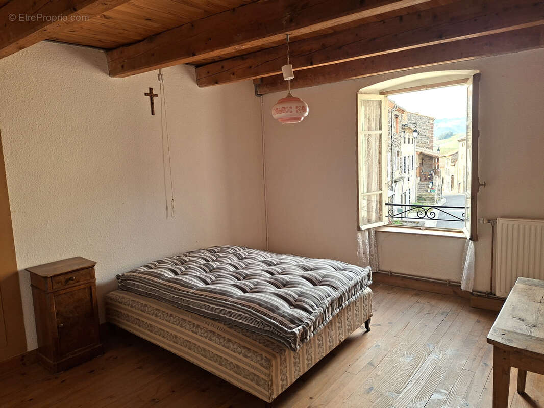 Maison à CHILHAC