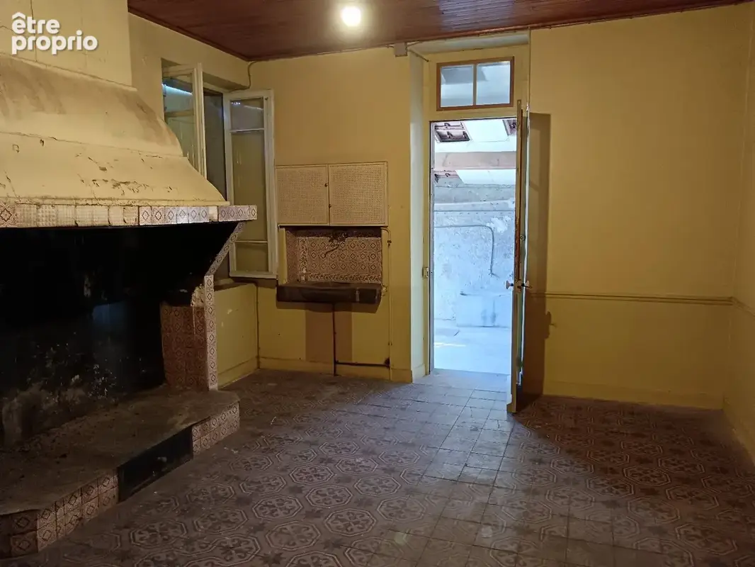 Poilhes - Maison vigneronne avec vue sur le Canal du Midi, garages et T2 indépendant - photo 4
