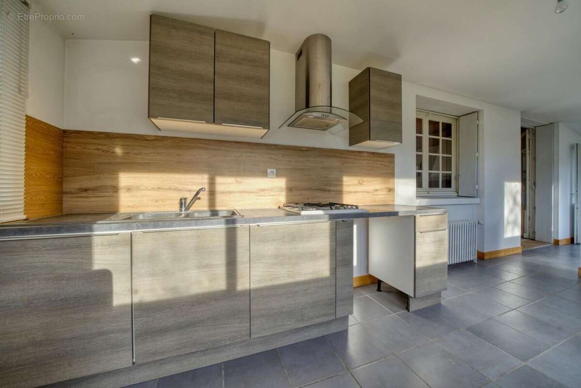 Photo 3 - Maison à LE DOUHET