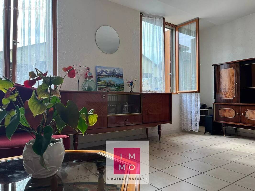 Appartement à TRIE-SUR-BAISE