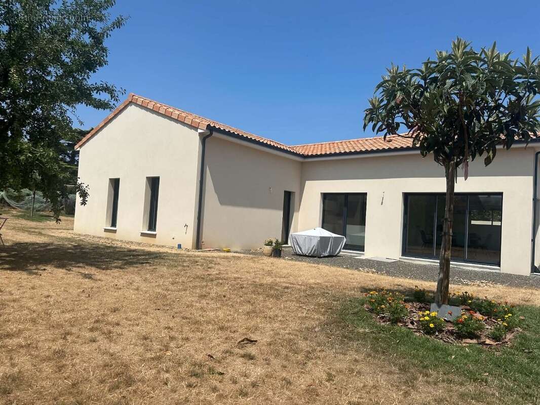 Maison contemporaine d'exception de plain-pied  Centre-ville de Chemillé - photo 7