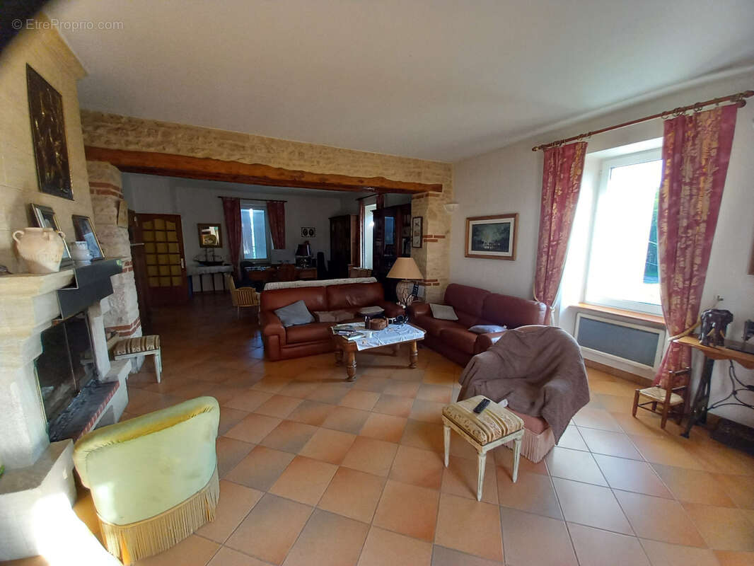 Maison à SAUVETERRE-LA-LEMANCE