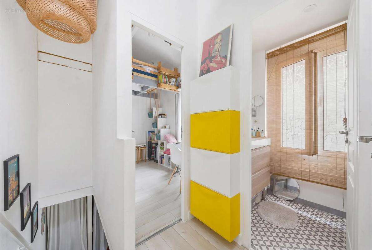 Appartement à CHARENTON-LE-PONT