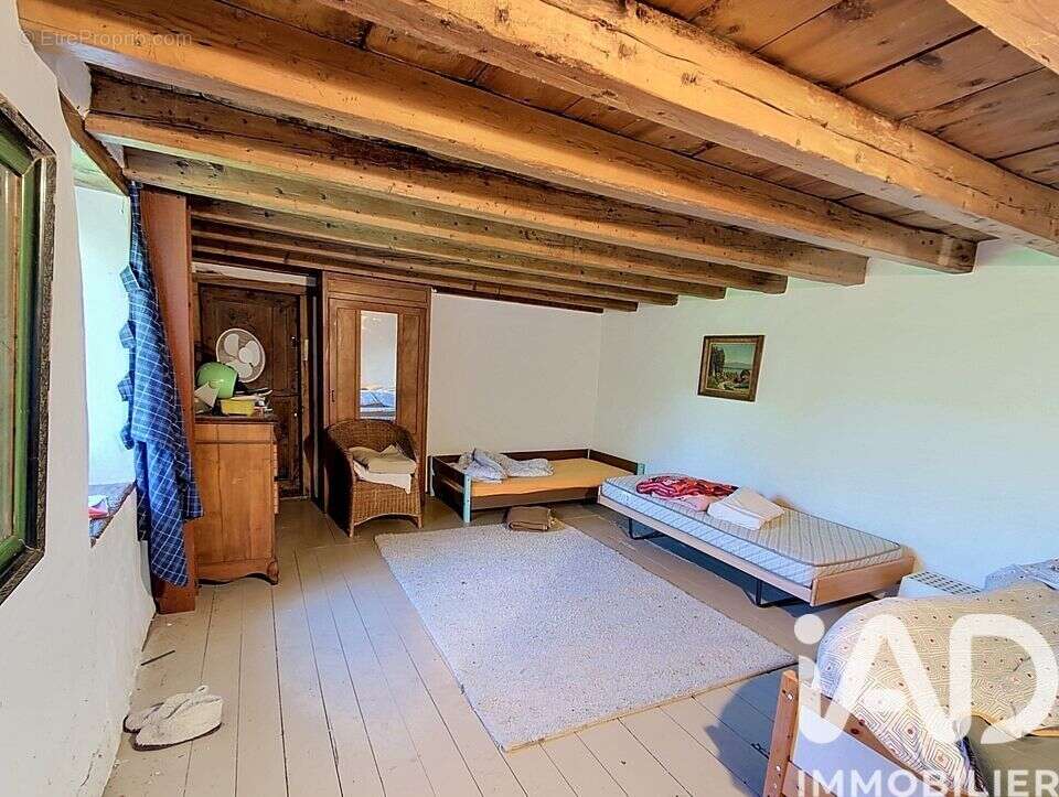 Maison 80 m² à Chezery-Forens  - photo 9