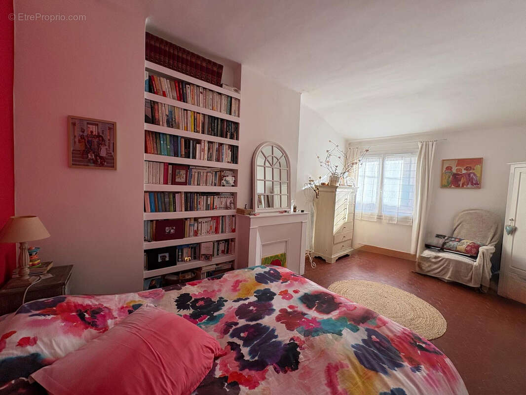 Maison à GREOUX-LES-BAINS