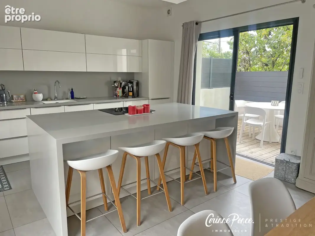 Nimes villa contemporaire standing quartier privilegie corinne ponce immobilier - photo 6