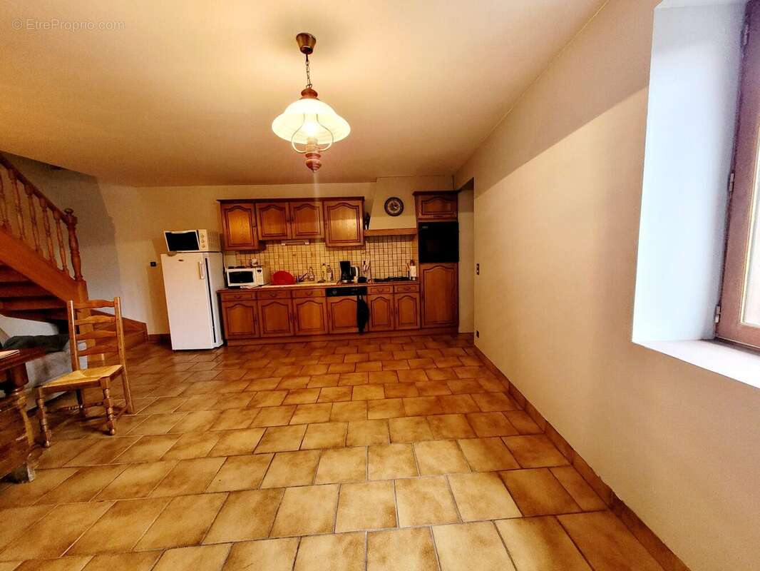 Maison 105 m² à Montricher-Albanne  - photo 5