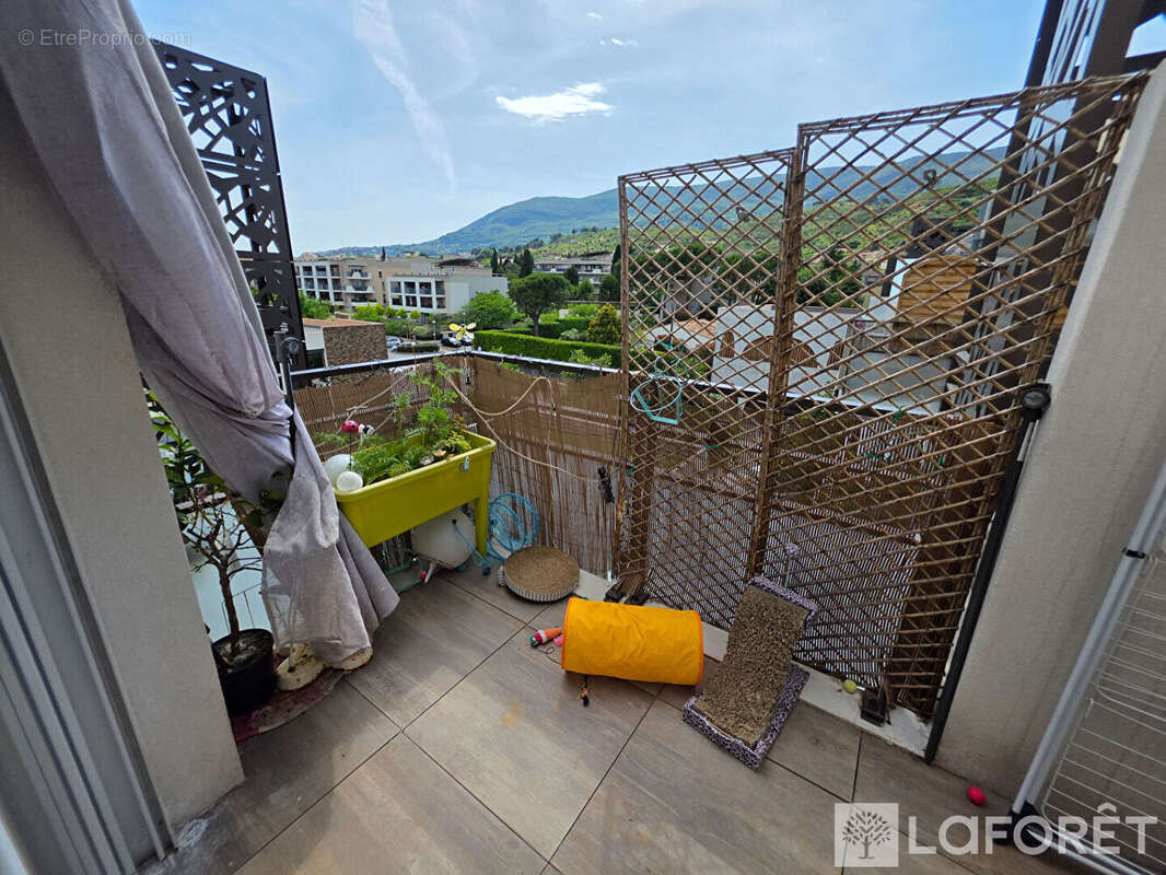 Appartement Carros les plans  studio 27 m2 + Balcon+ stationnement - photo 8