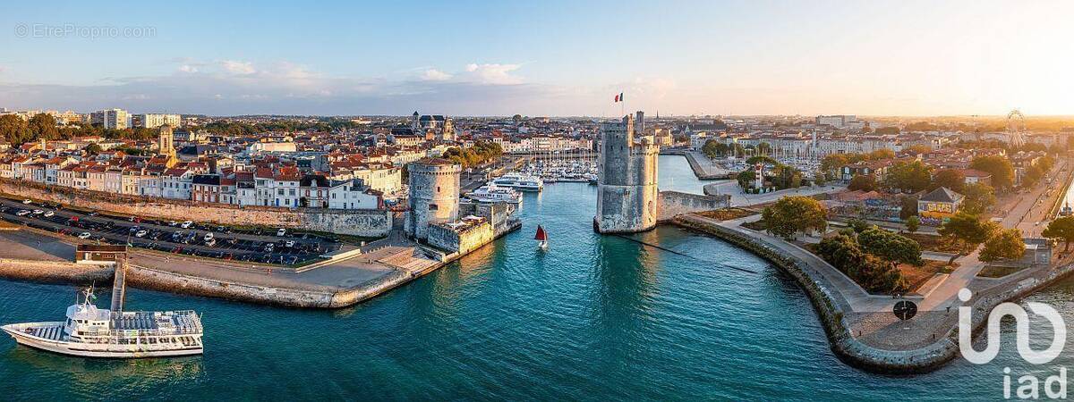 Photo 1 - Commerce à LA ROCHELLE