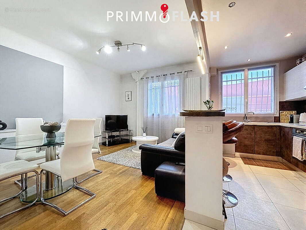 Appartement à AUBERVILLIERS