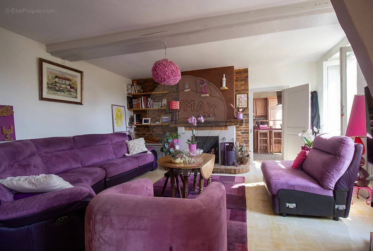 Maison à SAINT-BRIS-LE-VINEUX