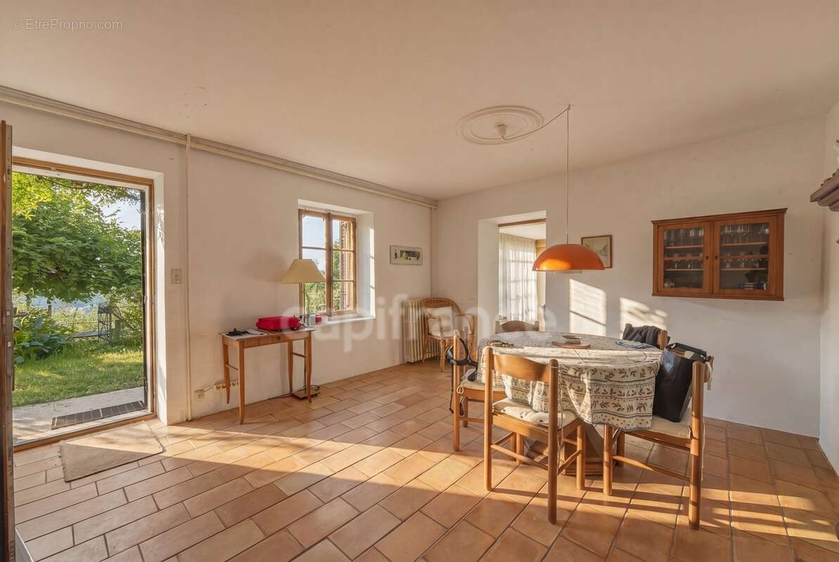 Maison à vendre 5 pièces PERON (01) - photo 12
